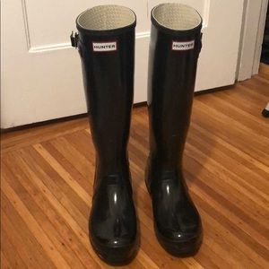 Black Gloss Hunter boots -tall size 9